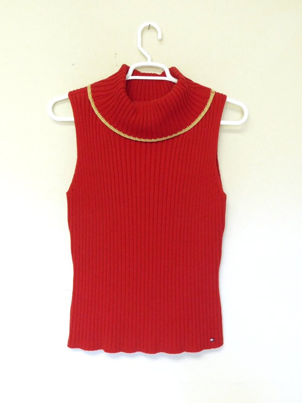 Tommy Hilfiger red beige trim wide turtleneck ribbed sweater tank size XL